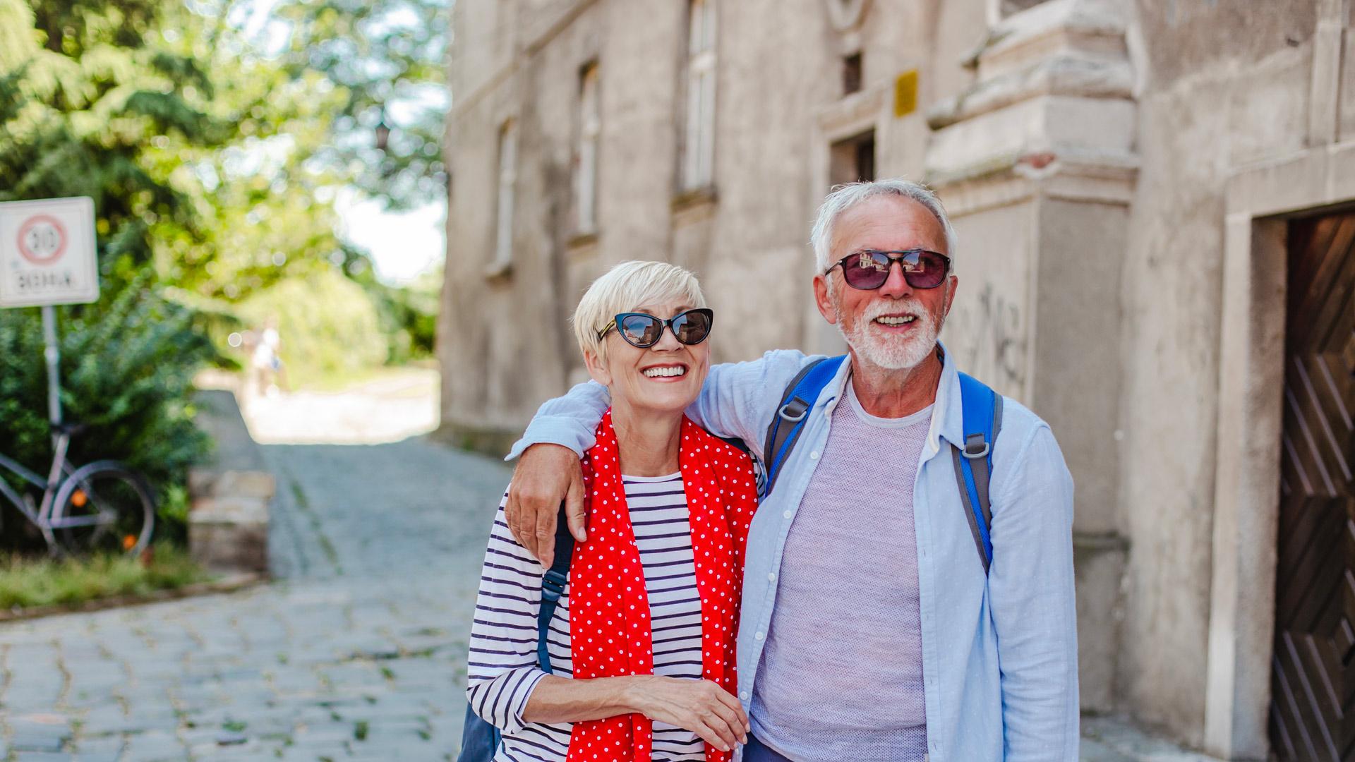 1920x1080-Preparer-un-voyage-Assurance-long-sejour-couple-retraite-europe.jpg